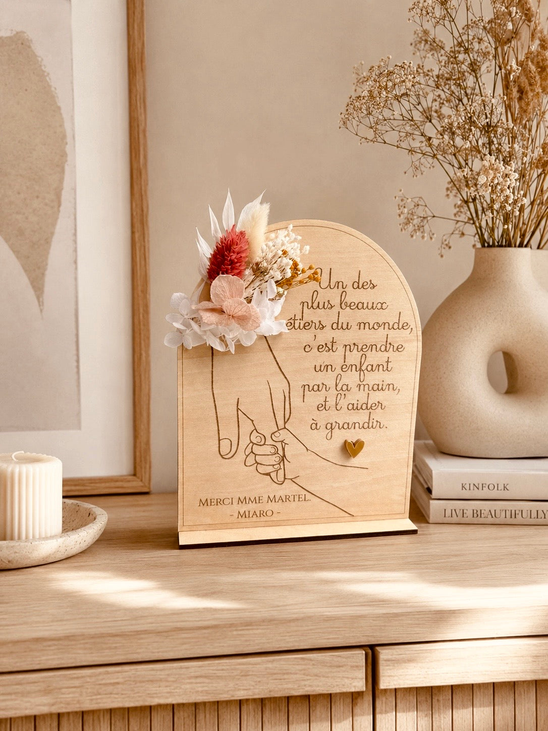 Cadre arche en bois et fleurs séchées