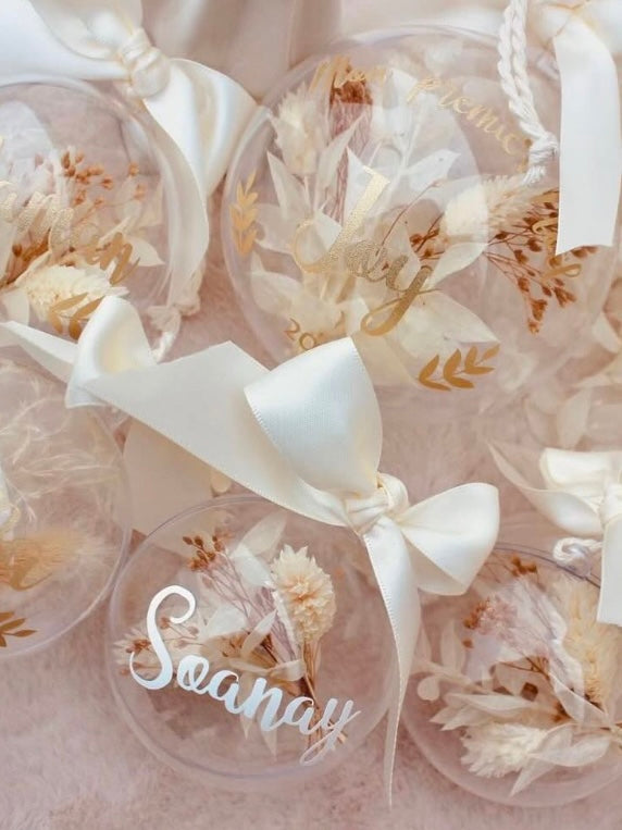 Boule de Noël aux fleurs séchées