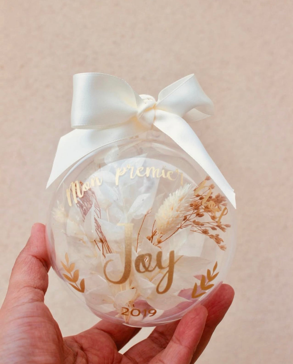 Boule de Noël aux fleurs séchées