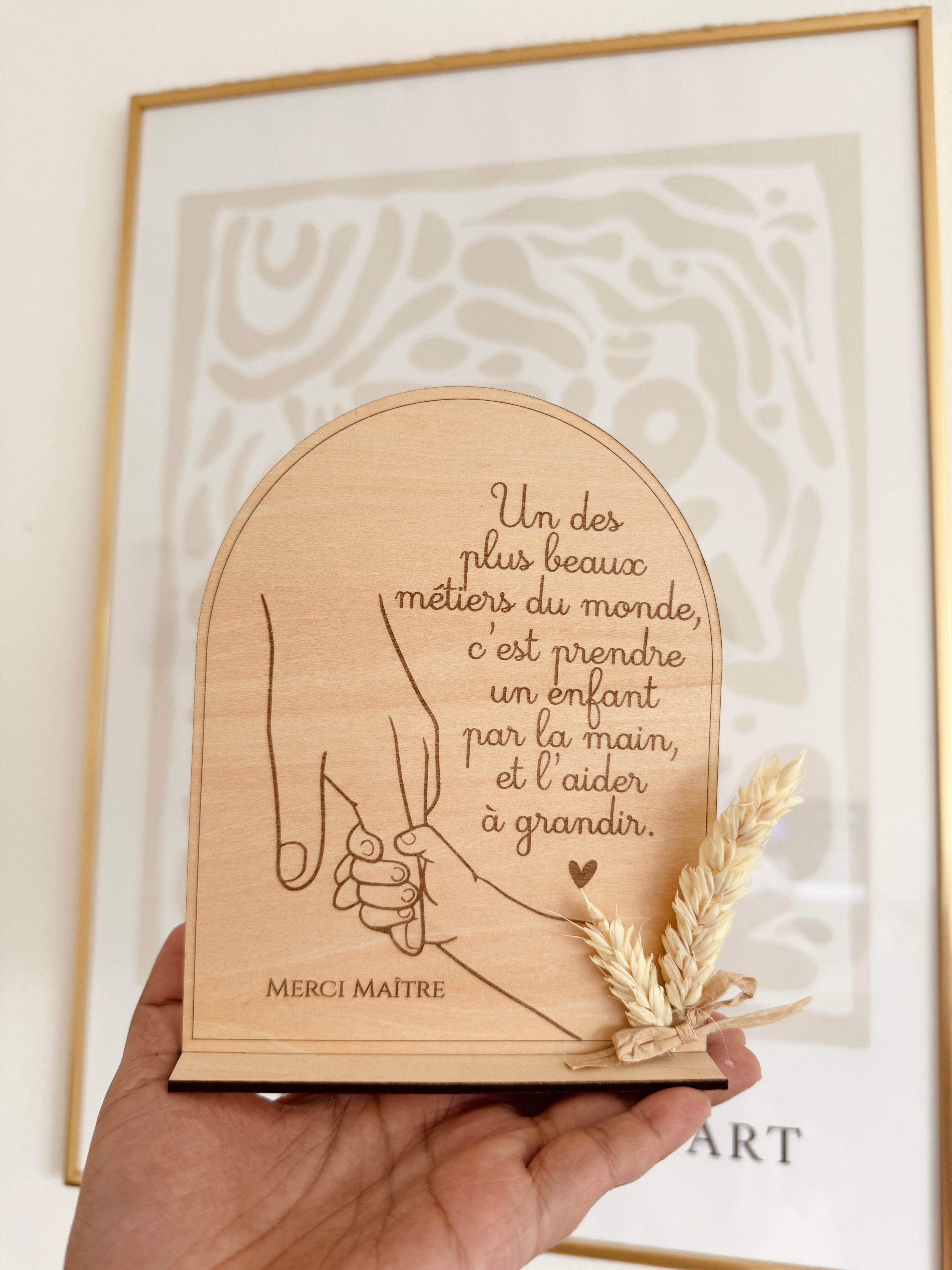 Cadre arche en bois et fleurs séchées